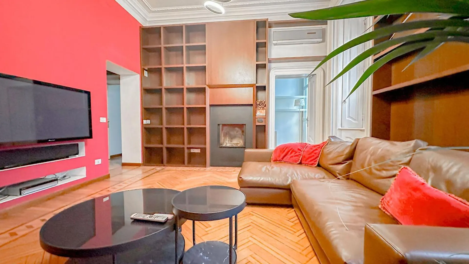 Διαμέρισμα Dell'Orso Luxury Home - 5 Mins From Montenapoleone Μιλάνο